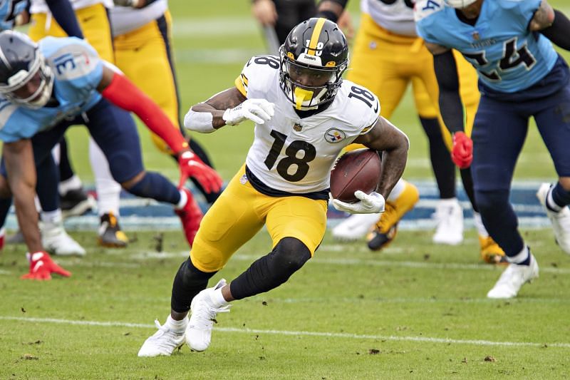 Pittsburgh Steelers v Tennessee Titans