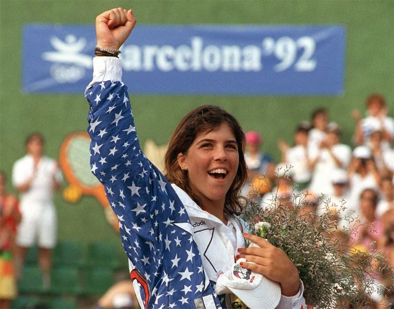 Jennifer Capriati at the medal ceremony of the Barcelona 1992 Olympic Games