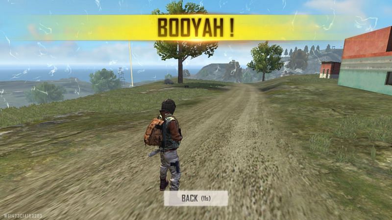 For a more accurate hit, users can try crouching, aiming upwards, and shooting (Image via Free Fire)