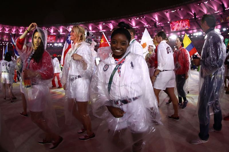 Simone Biles of Team United States walks during the &#039;Heroes of the Games&#039; segment during the Closing Ceremony on Day 16 of the Rio 2016 Olympic Games at Maracana Stadium (Photo by Ezra Shaw/Getty Images)
