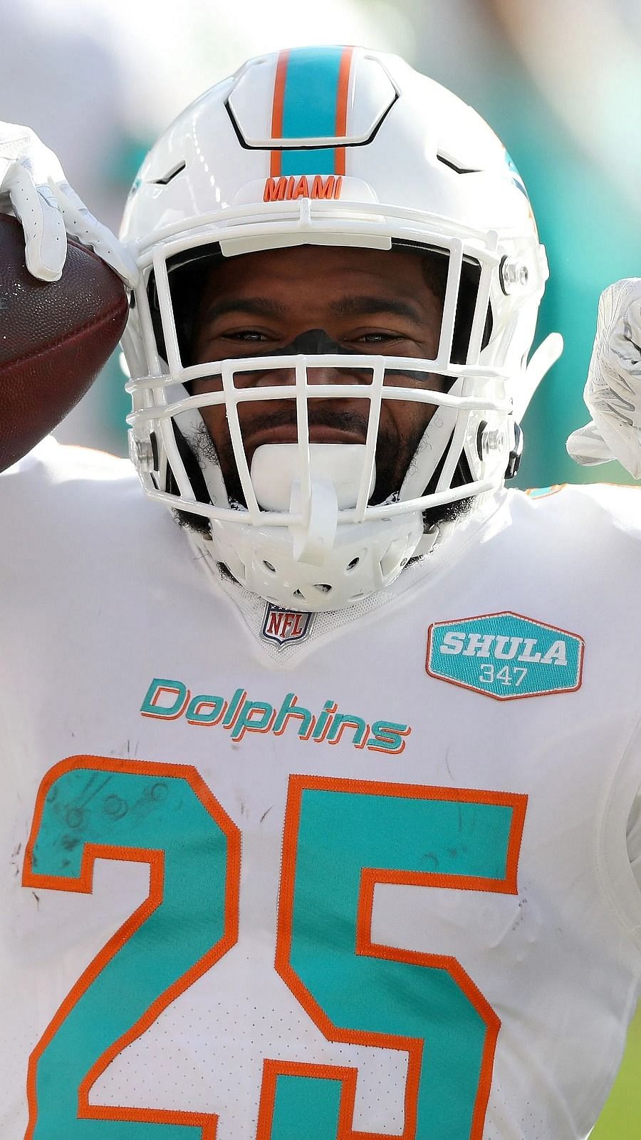 Xavien Howard says he requested trade from Dolphins