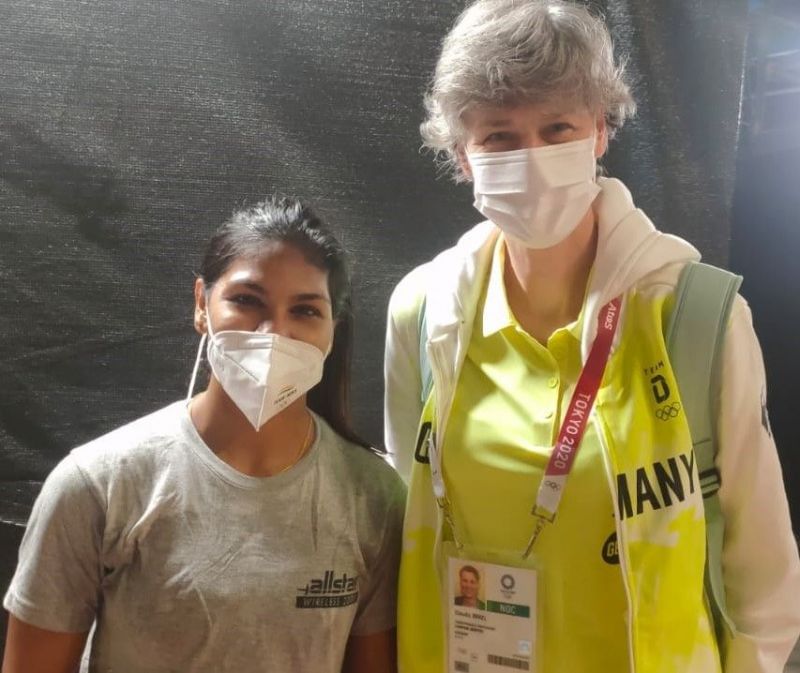 CA Bhavani Devi with former German fencer Claudia Bokel of Germany