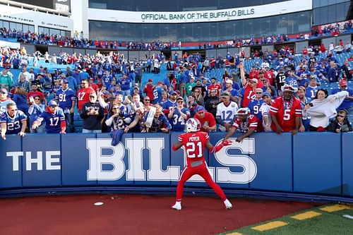 Miami Dolphins v Buffalo Bills