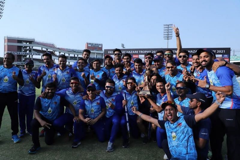 Victorious Mumbai celebrating their Vijay Hazare Trophy 2021 win. (PC: BCCI)
