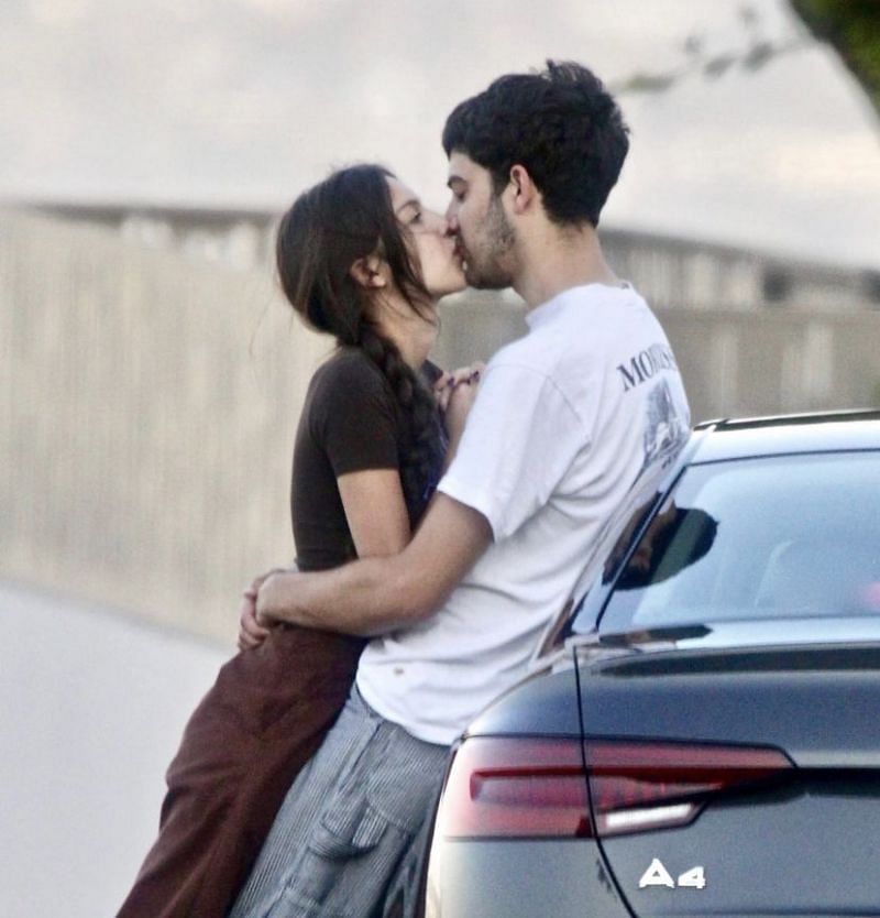 Olivia Rodrigo and Adam Faze spotted getting close in Los Angeles 1/3 (Image via Twitter)