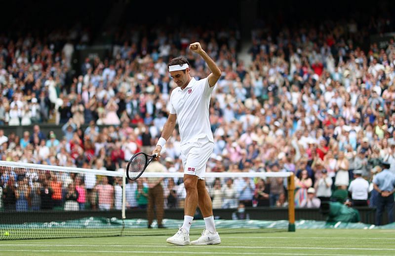 Roger Federer celebrates his win