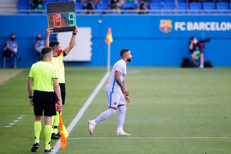 Memphis came on in the 42nd minute and even scored a goal in his first Barcelona outing