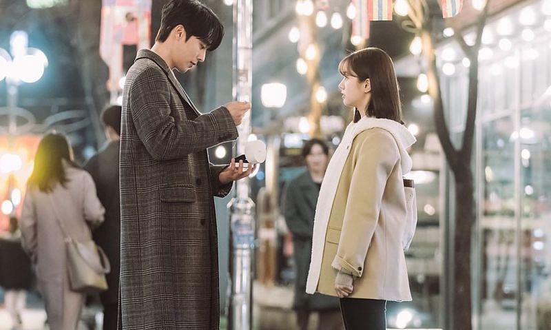 A still of Jang Ki-yong and Hyeri in My Roommate is a Gumiho episode 15. (Instagram/tvNdrama official)