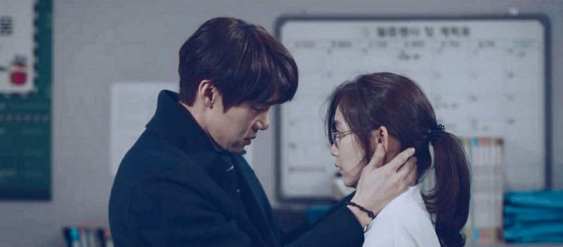 A still of Jeong-won and Gyeo-ul in Hospital Playlist season 2. (tvN)