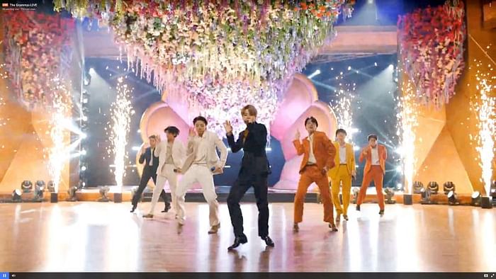 BTS Louis Vuitton  Louis Vuitton invokes backlash for excluding BTS' V in  promotional campaign; Army reacts