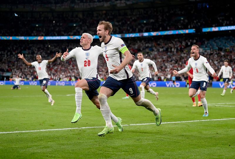 Kane celebrates putting England ahead in extra-time