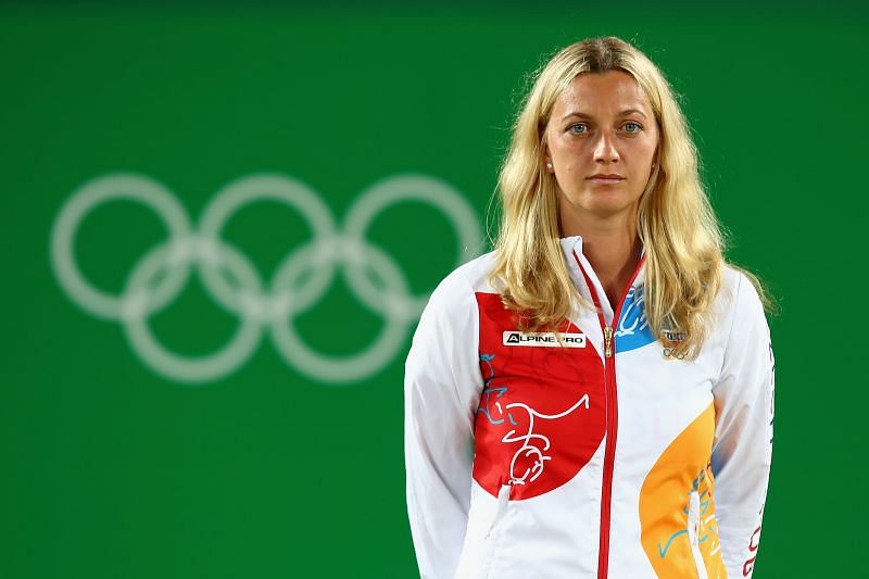 Kvitova at the medal ceremony for the Rio Olympics.