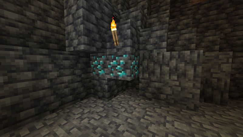 Deepslate diamond ores found at Y -15 in the experimental snapshot 2 (Image via Minecraft)