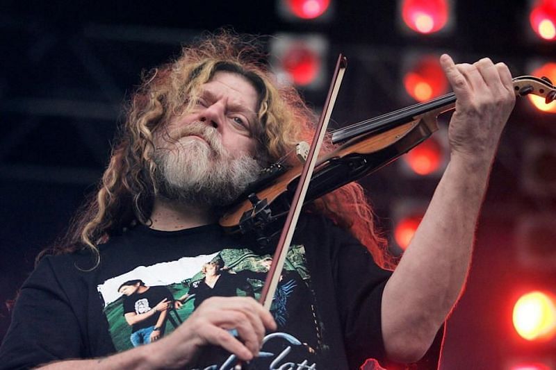 The famous violinist, Robby Steinhardt, recently passed away (Image via Yahoo Movies Canada)
