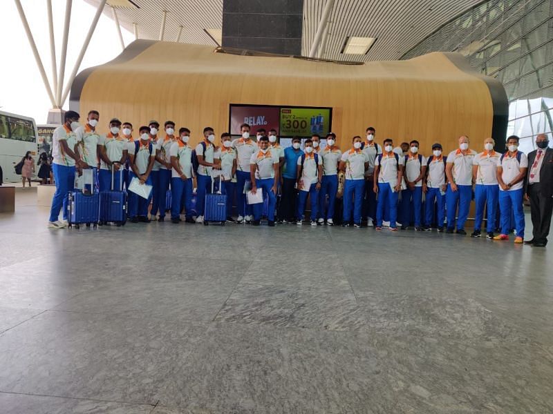 Indian hockey men&#039;s team at the Bengaluru airport (PC: Hockey India)