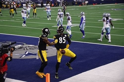 Pittsburgh Steelers v Dallas Cowboys