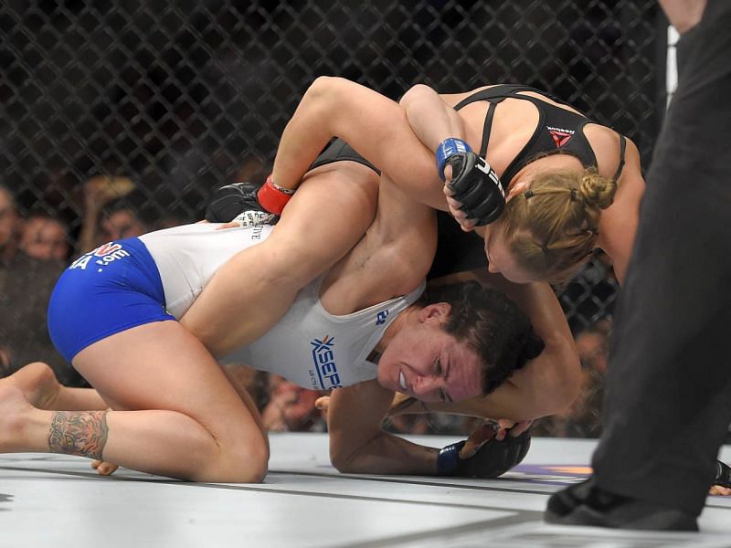 Ronda Rousey&#039;s armbar of Cat Zingano took remarkable skill and poise to pull off