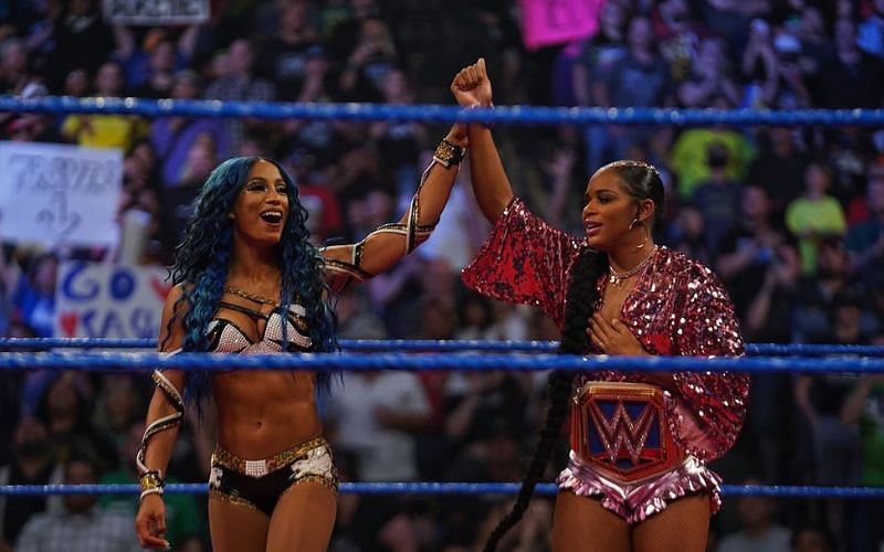 Sasha Banks returned on WWE SmackDown tonight