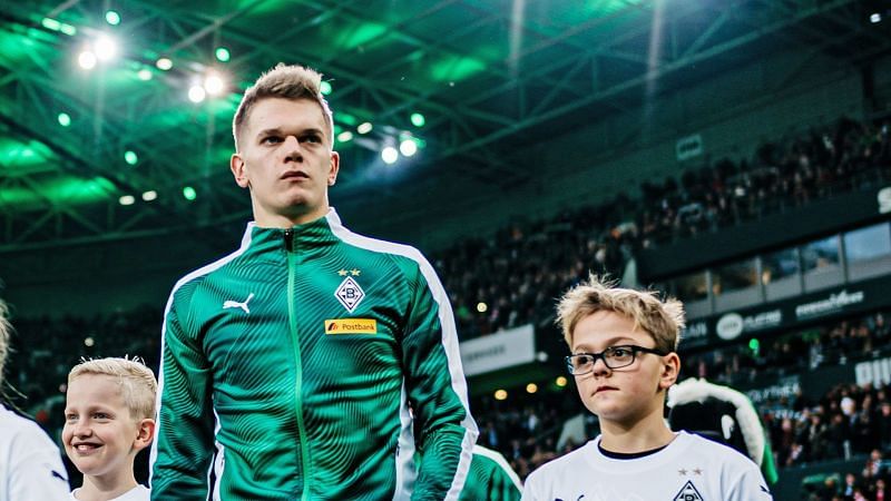 Matthias Ginter was linked with a move to Chelsea last summer.