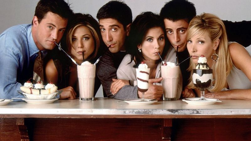 Friends cast photoshoot for Friends (image via friends.fandom.com)