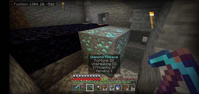One of the easiest and best enchants to use in Minecraft (Image via Reddit)