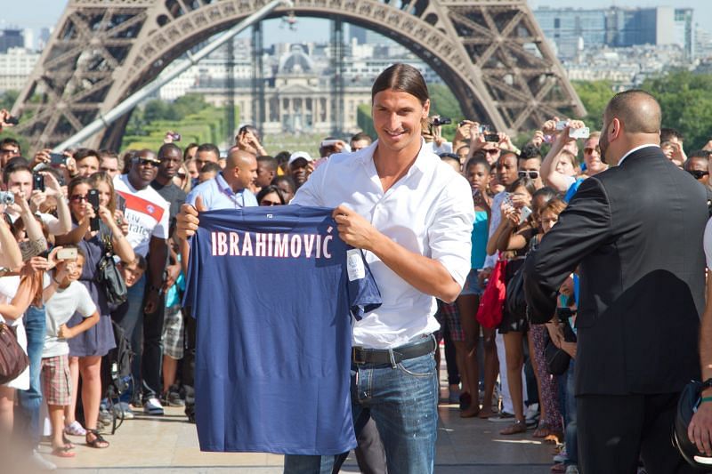 Zlatan Ibrahimovic Signs For Paris Saint-Germain