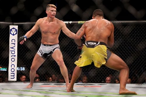 UFC 264: Stephen Thompson vs Gilbert Burns