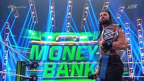 Roman Reigns defeats Edge after an untimely intervention from top WWE Superstar