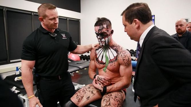"Maybe you need to look at the way you bring people back from injury" - Vince Russo criticizes the way WWE and other promotions deal with injuries (Exclusive)