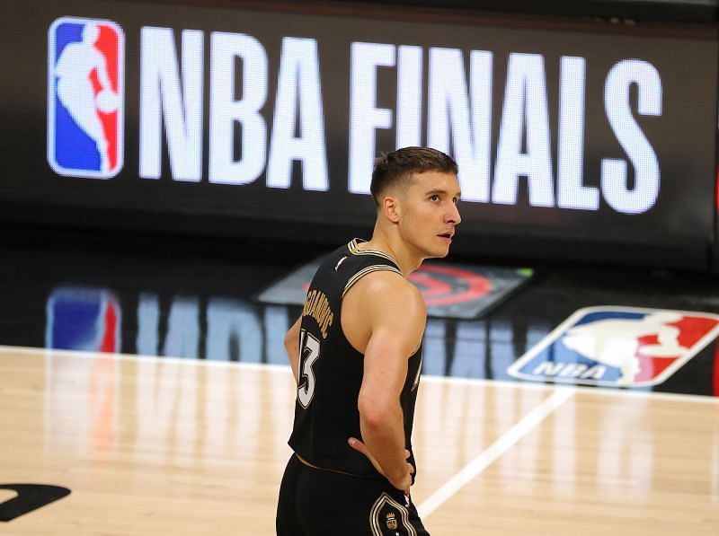 Milwaukee loses pick over talks with Atlanta's Bogdan Bogdanovic