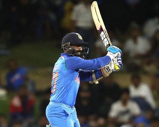 दिनेश कार्तिक ने वर्ल्ड कप में खेलने को लेकर दी बड़ी प्रतिक्रिया, मिडिल ऑर्डर बैटिंग को लेकर बयान