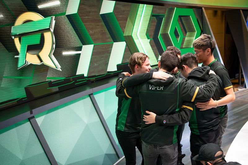 FlyQuest eased past TSM for a 26-minute win (Image via Riot)