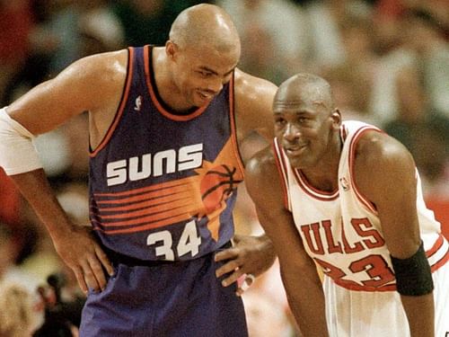 The Phonix Suns' Charles Barkley and the Chicago Bulls' Michael Jordan in the 1993 Finals [Image via AP Photo/John Swart] 