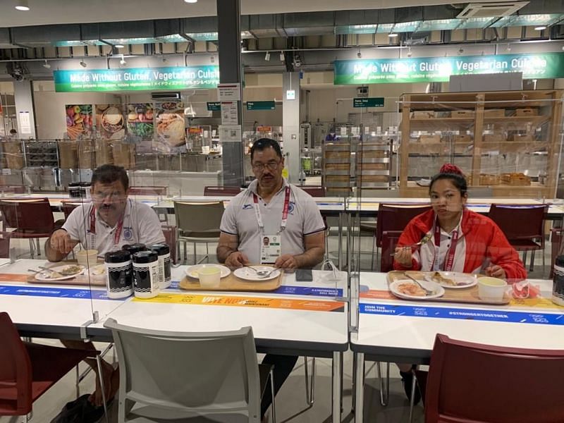 Mirabai Chanu dines at the Olympic Games Village (Credits: SAI Media Twitter)