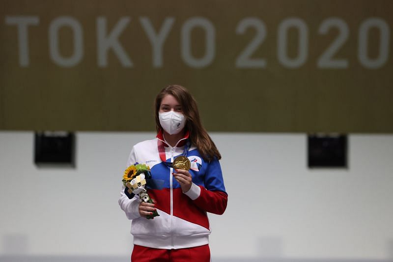 Gold Medalist and Olympic Record holder Vitalina Batsarashkina of Team ROC poses during the medal ceremony at Tokyo Olympics 2020