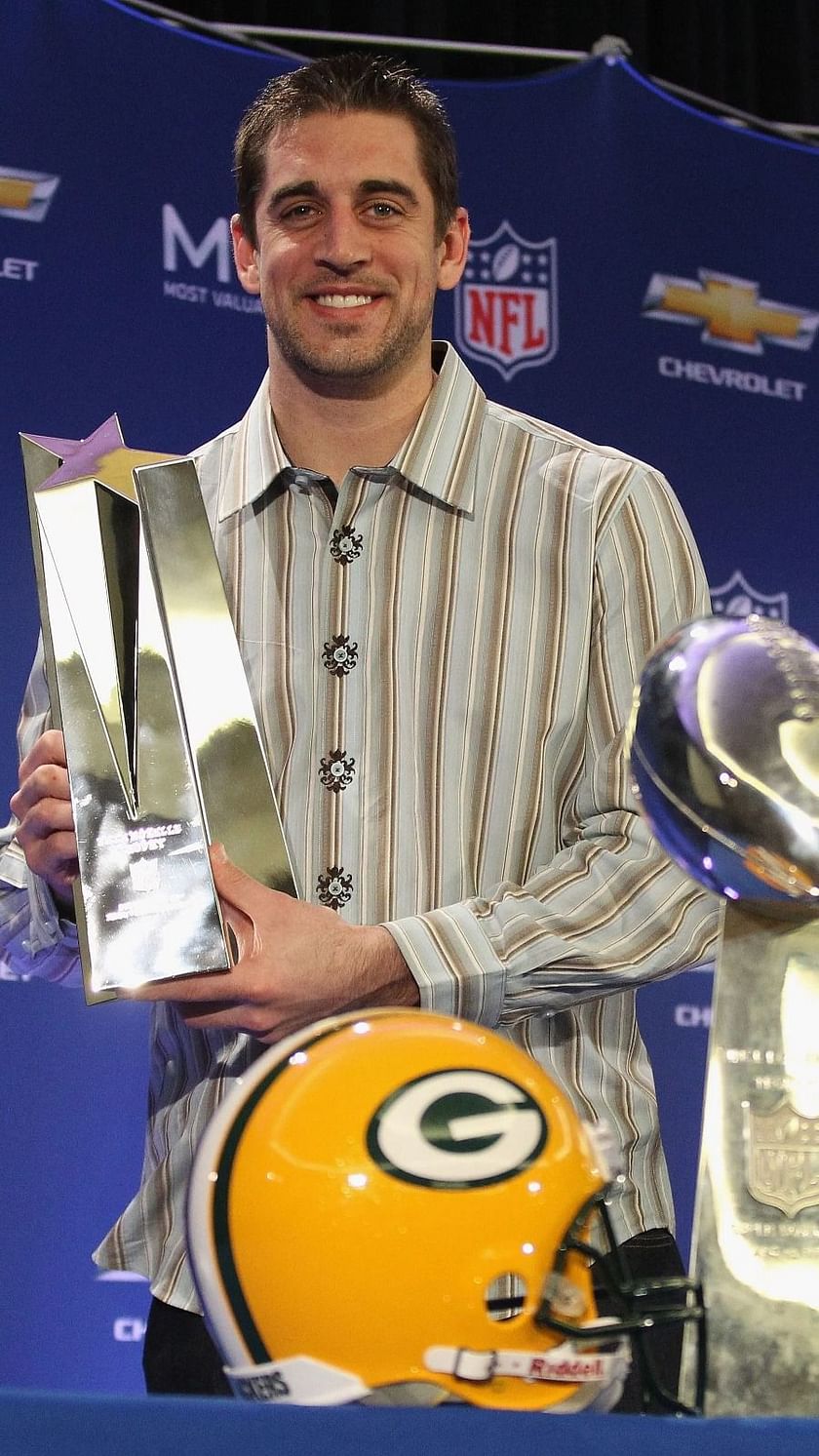 Why and how Aaron Rodgers could still be a Packer in 2022