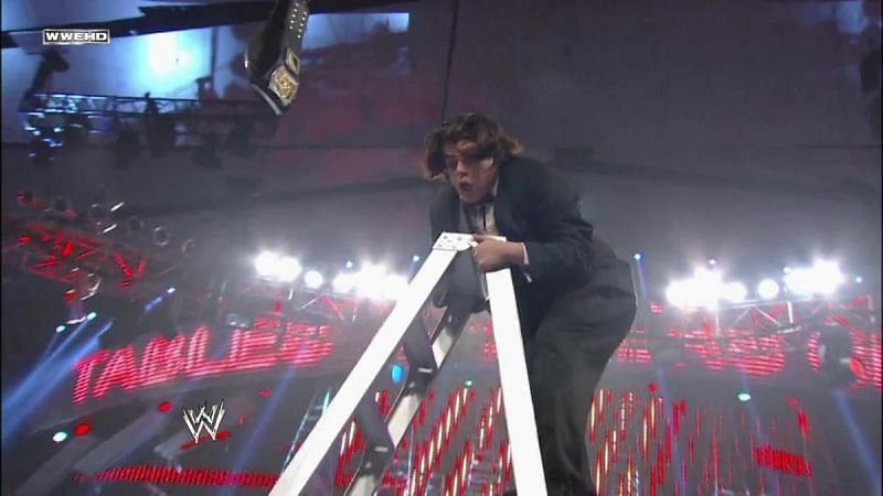 Ricardo Rodriguez atop the ladder