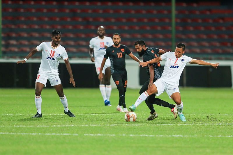 The Bengaluru FC Midfield was poor in the first half today