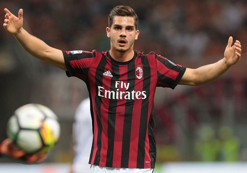 The young Andre Silva flopped at Milan