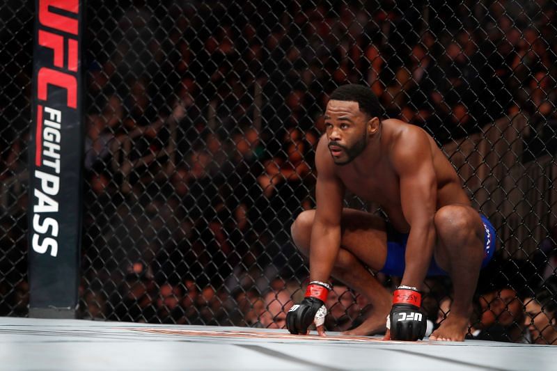 Rashad Evans was still undefeated when he won the UFC light-heavyweight title in 2008