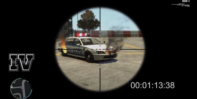 Scoping in GTA 4 (Image via Youtube/Onespot Gaming)