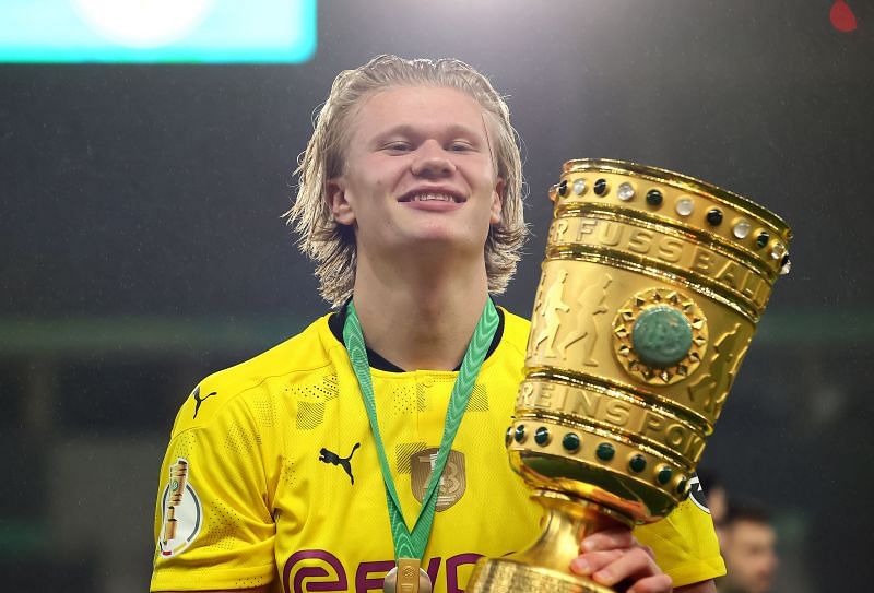 Haaland&#039;s first major trophy with Borussia Dortmund - DFB Cup Final 2021