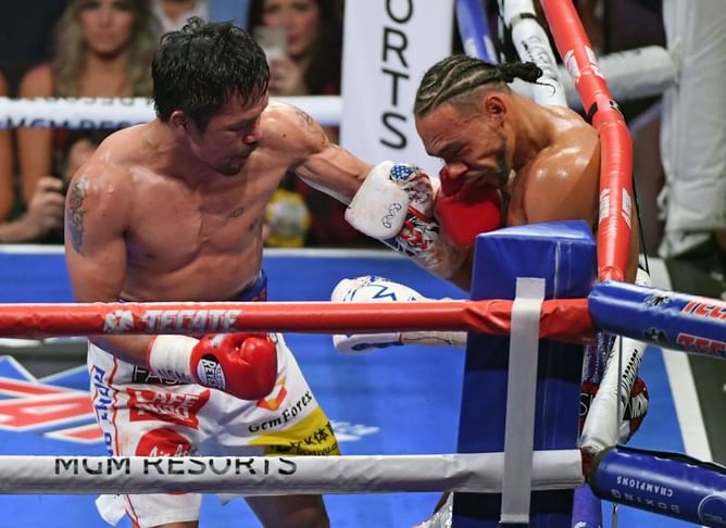 Is Manny Pacquiao left-handed?