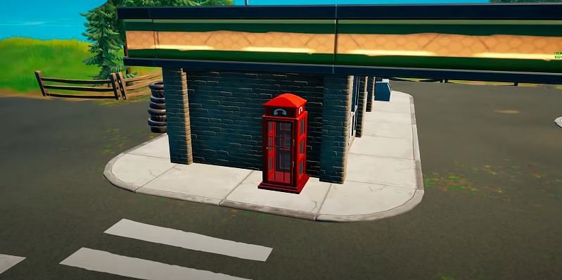 A phone booth (Image via Bodil40/YouTube)