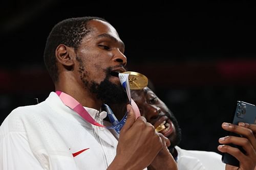 USA's Kevin Durant and Draymond Green win gold in the Men's basketball competition in Tokyo.