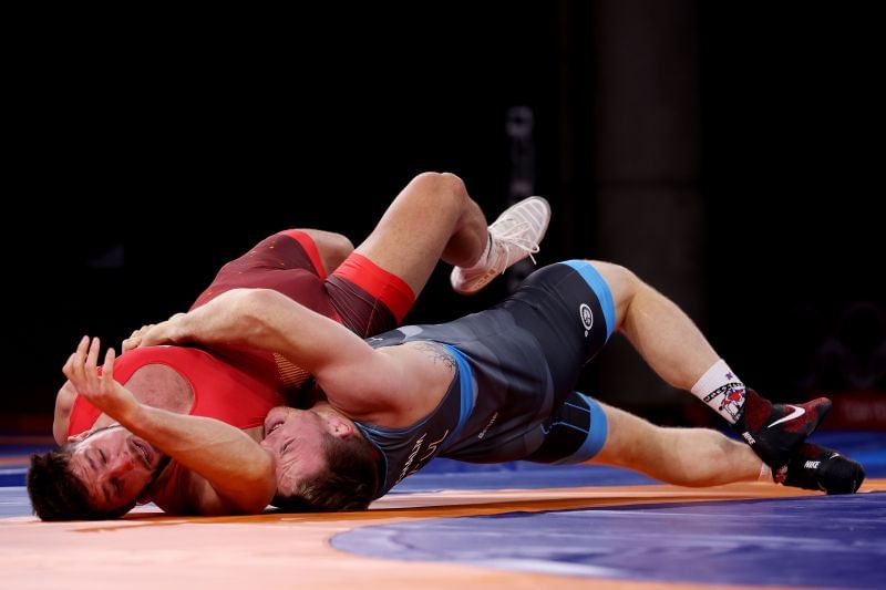 Explained Why do wrestlers change weight for Olympics?