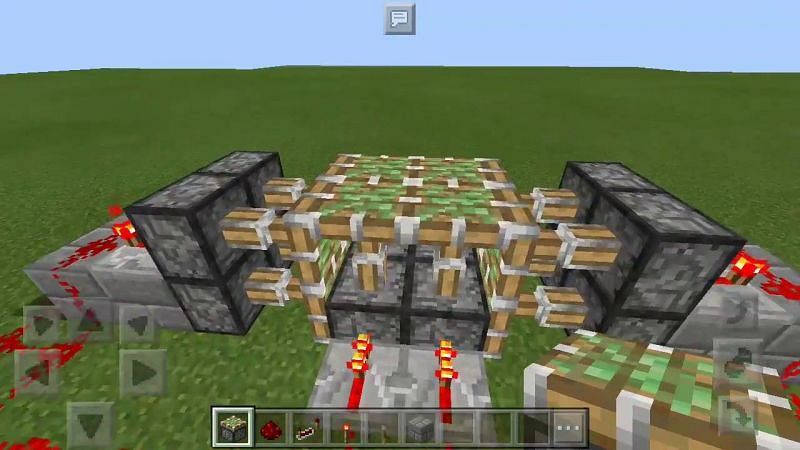 Minecraft: 10 Simple Redstone Builds! 