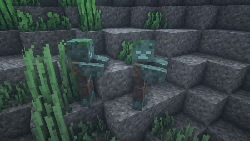 Drowneds in the game (Image via Minecraft)