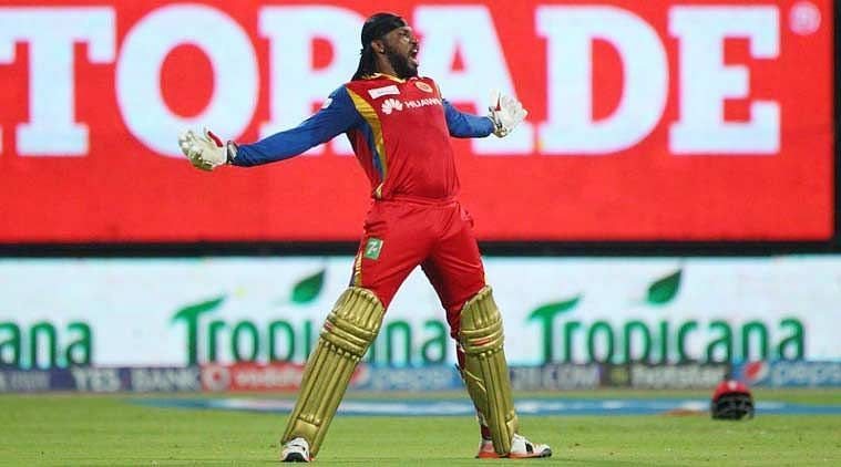 Chris Gayle holds 3 spots in the 5 most sixes hit in a single IPL innings