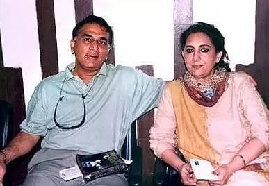 Sunil Gavaskar's Family - Father, Mother, Siblings, Wife, Son